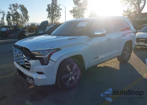 2023 Toyota Sequoia Capstone из США, поврежденный, VIN 7SVAAABA3PX008713